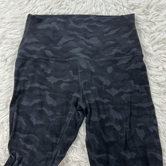 Lululemon Align Crop *21" Sequoia Camo Print Deep Coal Black - Picture 2 of 6